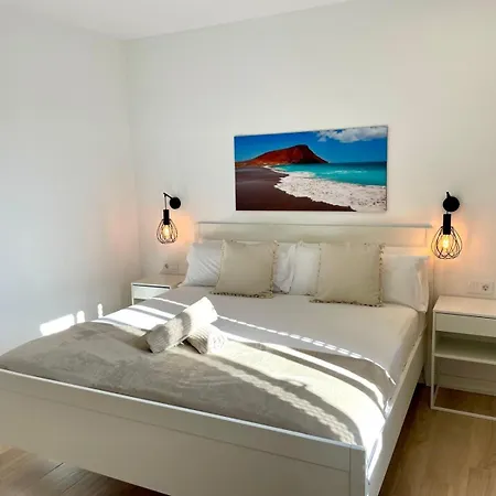 Daire Lilias - Private Heatable Pool, Bbq, Free Wifi *