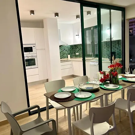 Lilias - Private Heatable Pool, Bbq, Free Wifi 푸에르토 데 산티아고
