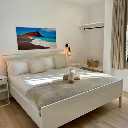 Lilias - Private Heatable Pool, Bbq, Free Wifi 푸에르토 데 산티아고