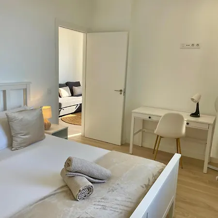 Lilias - Private Heatable Pool, Bbq, Free Wifi