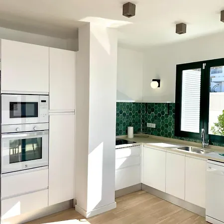 아파트 Lilias - Private Heatable Pool, Bbq, Free Wifi 푸에르토 데 산티아고