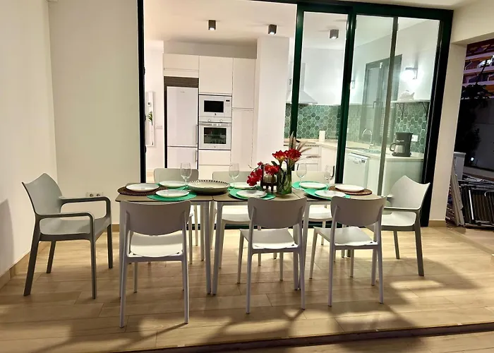 Lilias - Private Heatable Pool, Bbq, Free Wifi *