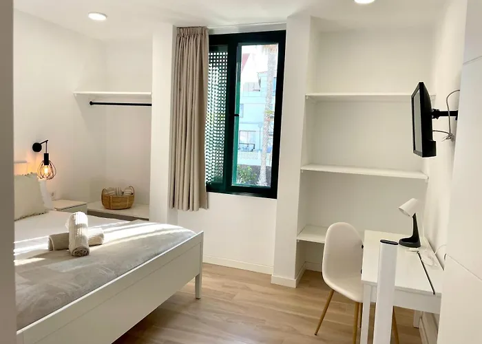 Lilias - Private Heatable Pool, Bbq, Free Wifi Puerto de Santiago