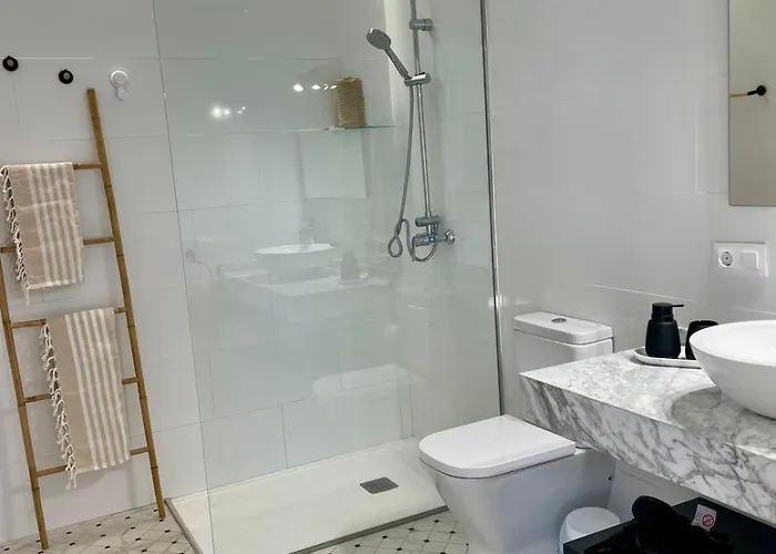 公寓 Lilias - Private Heatable Pool, Bbq, Free Wifi *