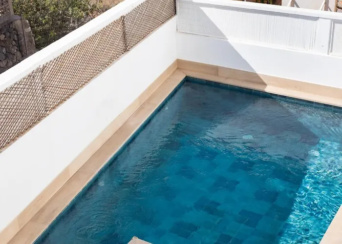 Lägenhet Lilias - Private Heatable Pool, Bbq, Free Wifi *